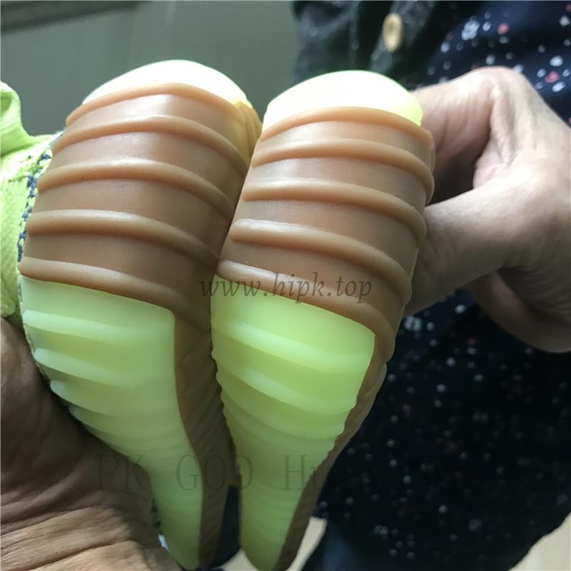 pk god yeezy 350 v2 semi frozen yellow/raw steel with real premeknit from huayiyi which offer primeknit to Ad*s directly