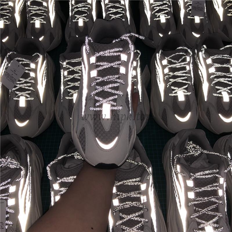 PK God YEEZY BOOST WAVE RUNNER 700 V2 STATIC FULL REFLECTIVE 3M Huayiyi retail version ready to ship