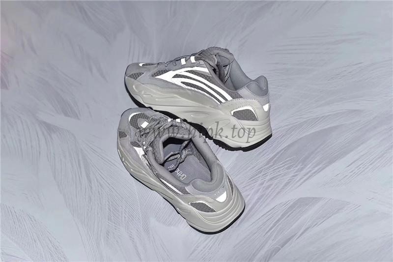 PK God YEEZY BOOST WAVE RUNNER 700 V2 STATIC FULL REFLECTIVE 3M Huayiyi retail version ready to ship