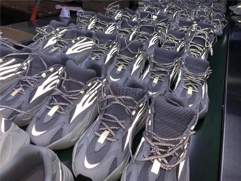 PK God YEEZY BOOST WAVE RUNNER 700 V2 STATIC FULL REFLECTIVE 3M Huayiyi retail version ready to ship