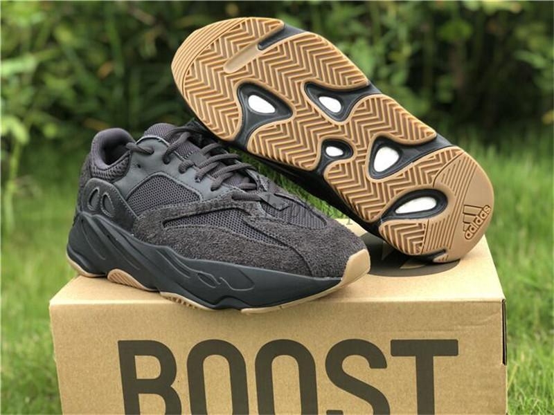 PK GOD YEEZY 700 “Utility Black”FV 5304 RETAIL MATERIALS READY TO SHIP