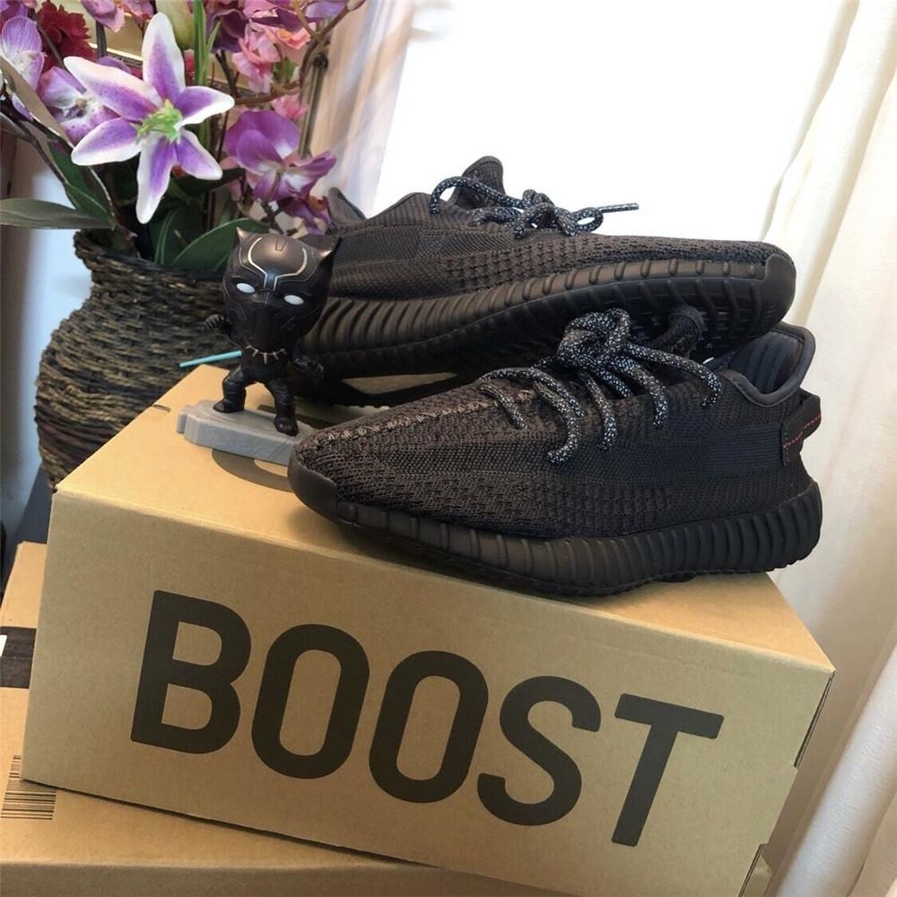 exclusive god yeezy 350 v2 black with real premeknit from huayiyi which offer primeknit to Ad*s directly ready to ship