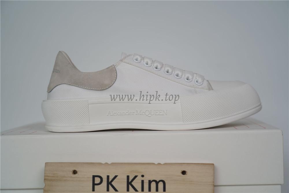 PK GOD ALXNDER MC MCQUEEN PARIS lowWhiteSUEDE HEEL BEST VERSION READY TO SHIP