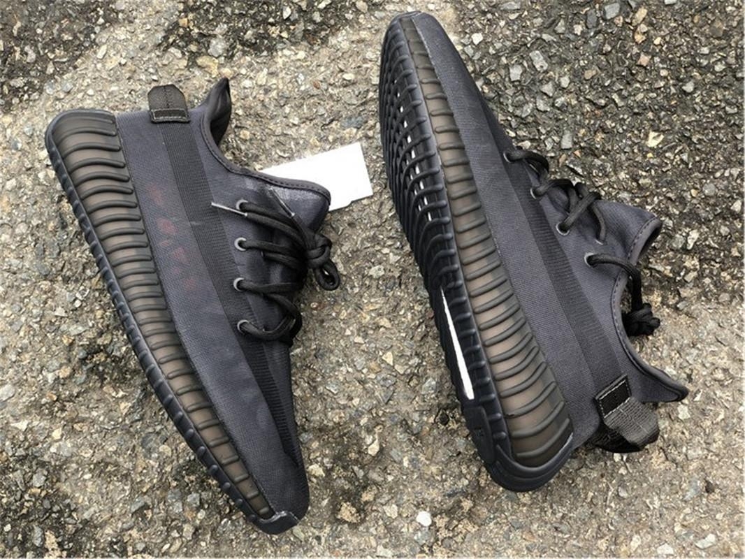 pk god Ad*s yeezy boost 350 v2 “black”3791 retail materials ready to ship