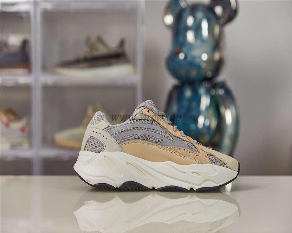 pk god Ad*s yeezy boost 700 v2 cream retail materials ready to ship