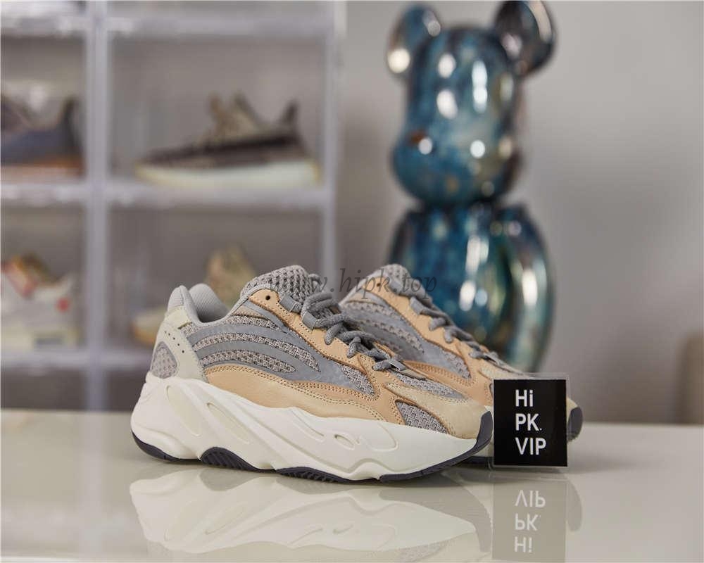 pk god Ad*s yeezy boost 700 v2 cream retail materials ready to ship