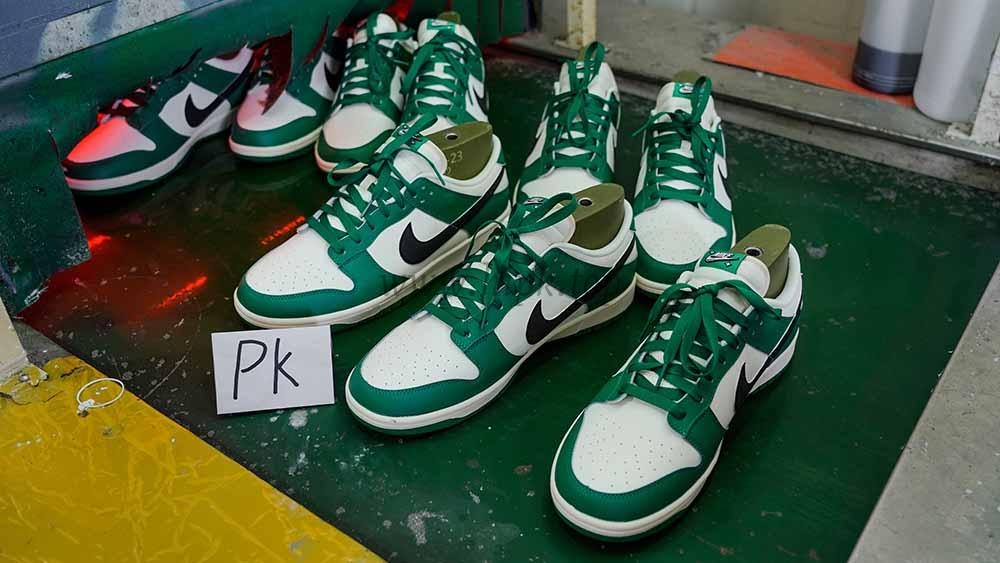 PK GOD Nike Dunk Low SE Lottery RETAIL MATERIALS READY TO SHIP