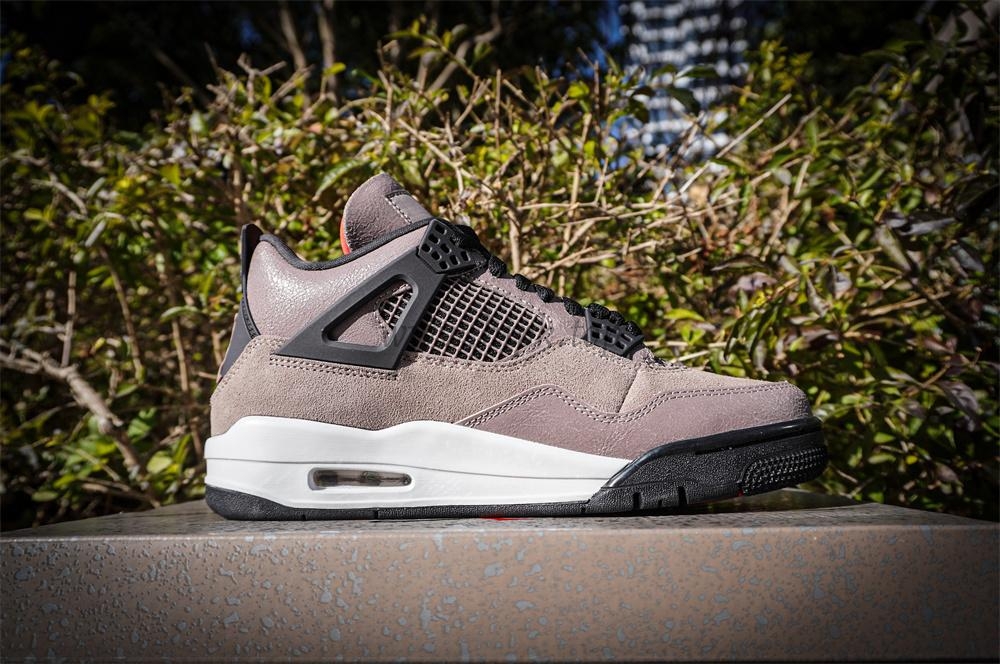 PK god Jordan 4 RetroTaupe Haze RETAIL MATERIALS READY TO SHIP