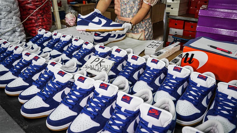 PK GOD Dunk Low Los Angeles Dodgers RETAIL MATERIALS READY TO SHIP