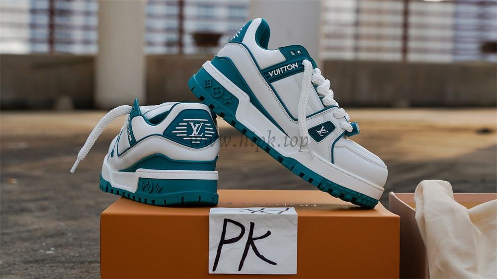 pk god l**is V*t*n lv trainer maxi sneaker white green retail materials ready to ship