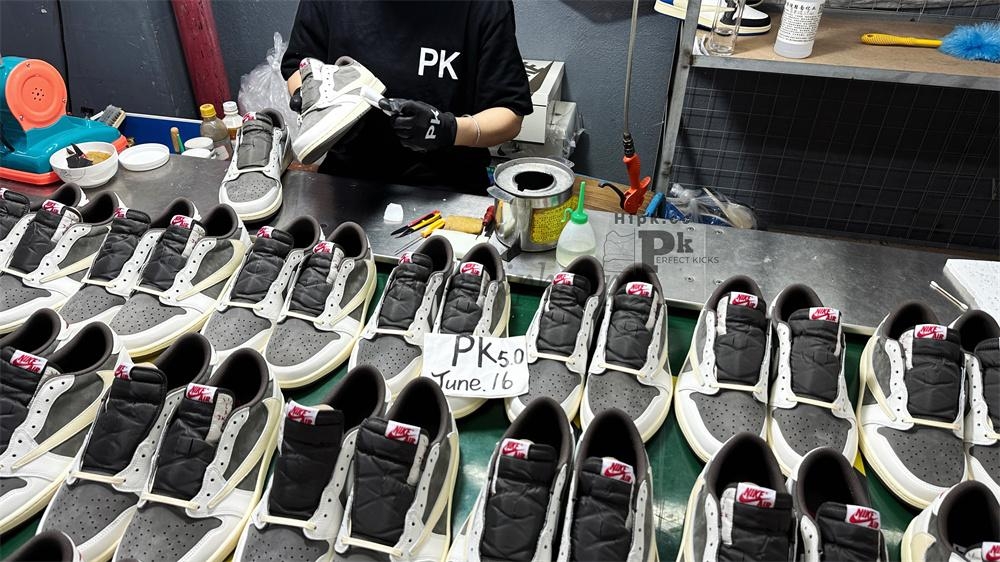 PK 5.0 Jordan 1 Retro Low OG SP Travis Scott Reverse Mocha RETAIL MATERIALS READY TO SHIP