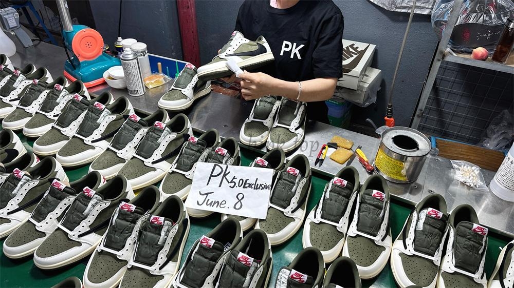 PK5.0 JORDAN 1 RETRO LOW Medium Olive TRAVIS SCOTT NEUTRAL OLIVE RETAIL MATERIALS READY TO SHIP