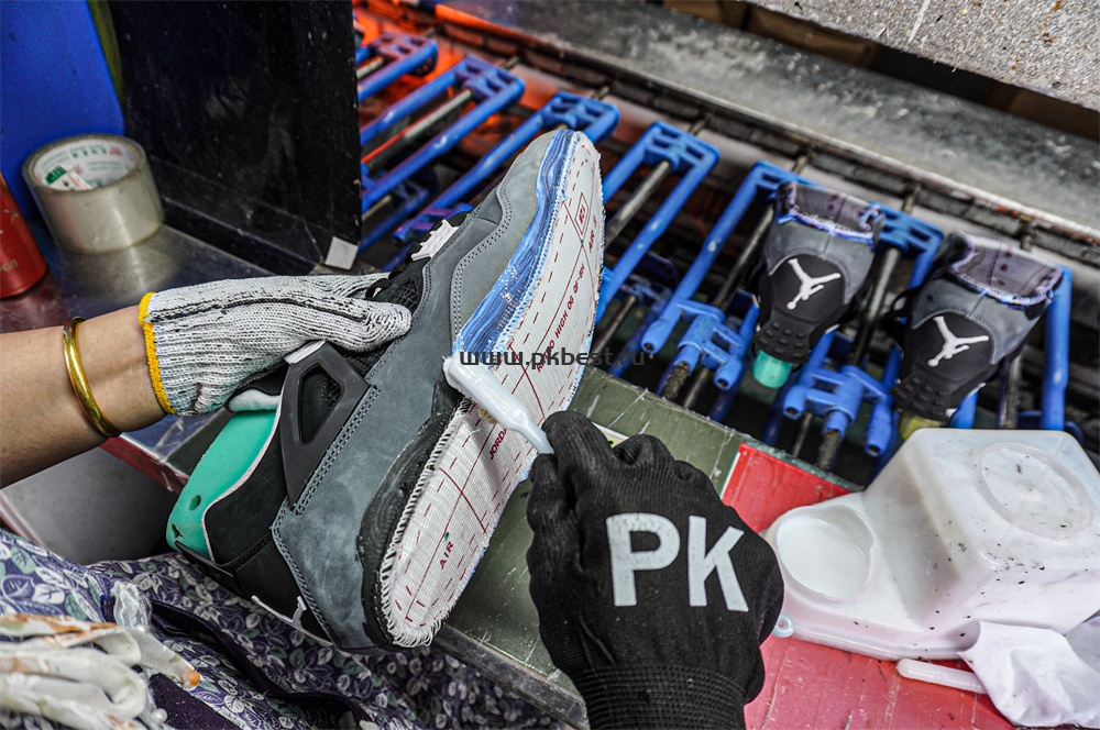 PK GOD Air Jordan 4 Retro Fear RETAIL MATERIALS READY TO SHIP