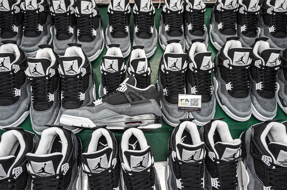 PK GOD Air Jordan 4 Retro Fear RETAIL MATERIALS READY TO SHIP