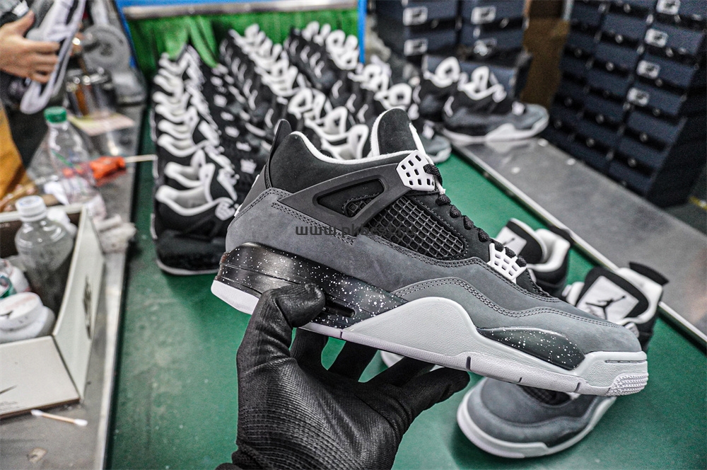 PK GOD Air Jordan 4 Retro Fear RETAIL MATERIALS READY TO SHIP