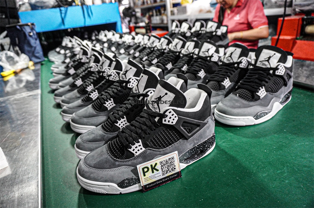 PK GOD Air Jordan 4 Retro Fear RETAIL MATERIALS READY TO SHIP