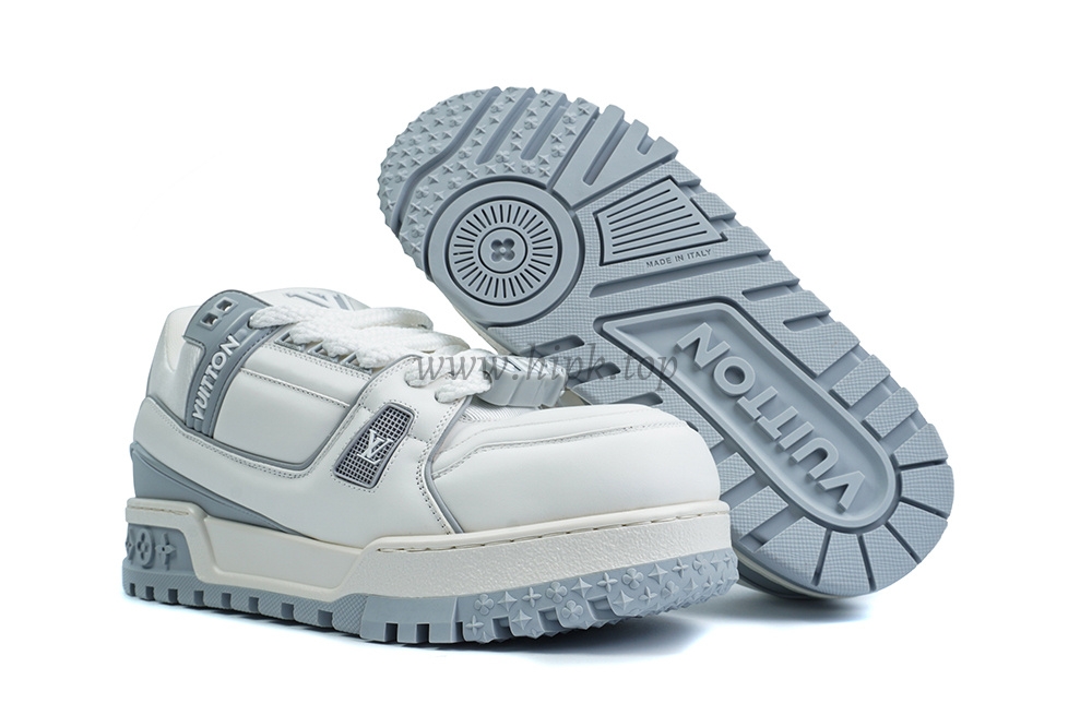 pk god l**is V*t*n trainer maxi white grey retail materials ready to ship