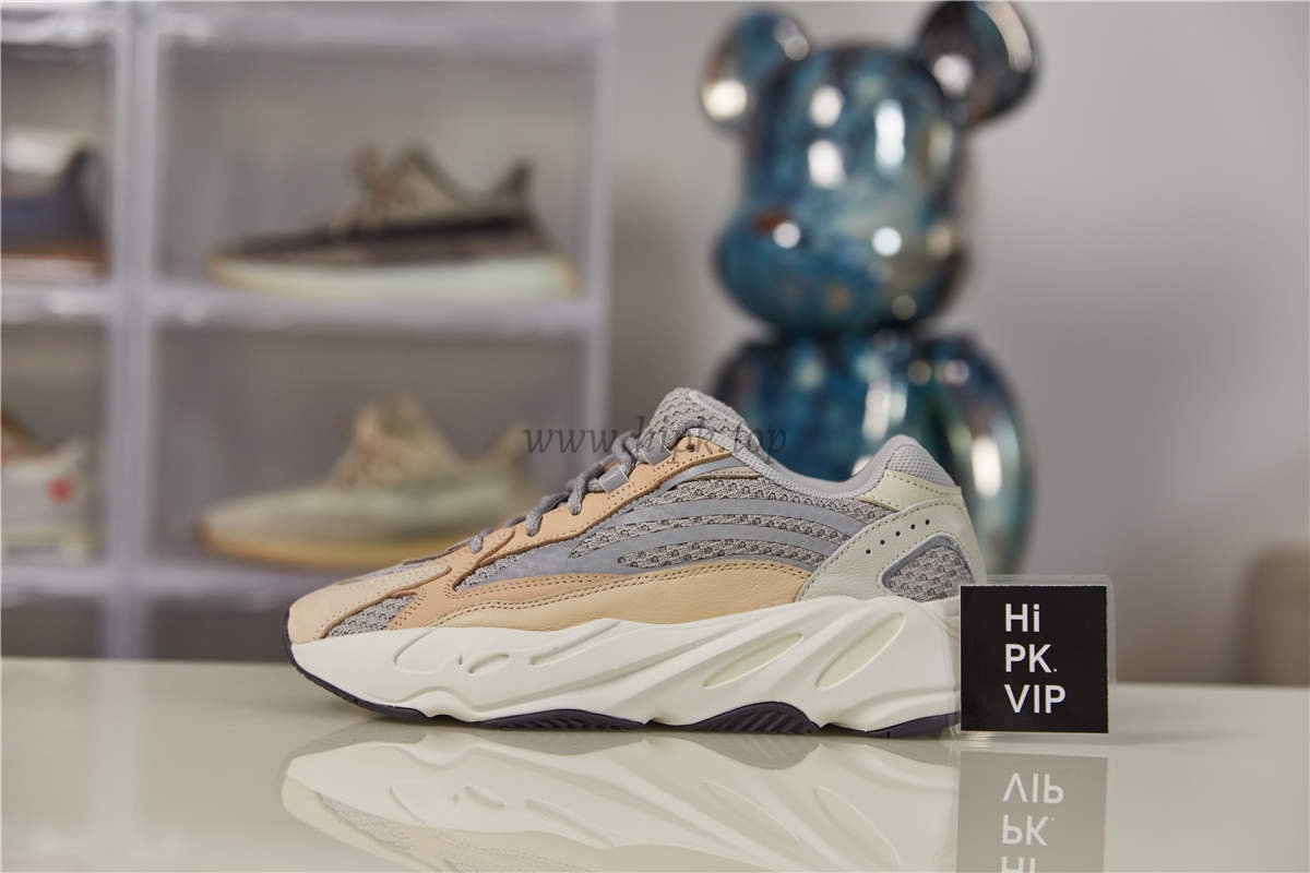 pk god Ad*s yeezy boost 700 v2 cream retail materials ready to ship