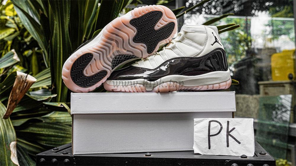 PK GOD Jordan Air Jordan 11 Retro White Black RETAIL MATERIALS READY TO SHIP