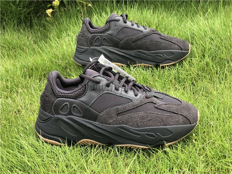 PK GOD YEEZY 700 “Utility Black”FV 5304 RETAIL MATERIALS READY TO SHIP