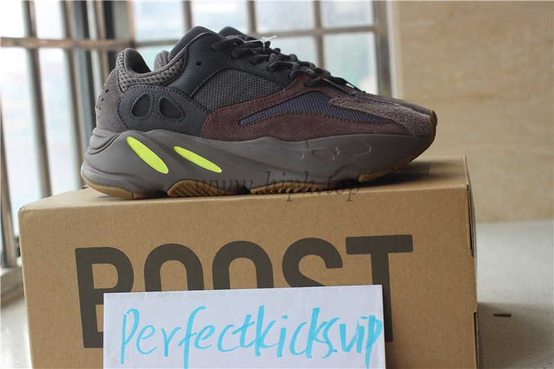 PK GOD YEEZY BOOST 700 MAUVE WITH RETAIL MATERIALS READY