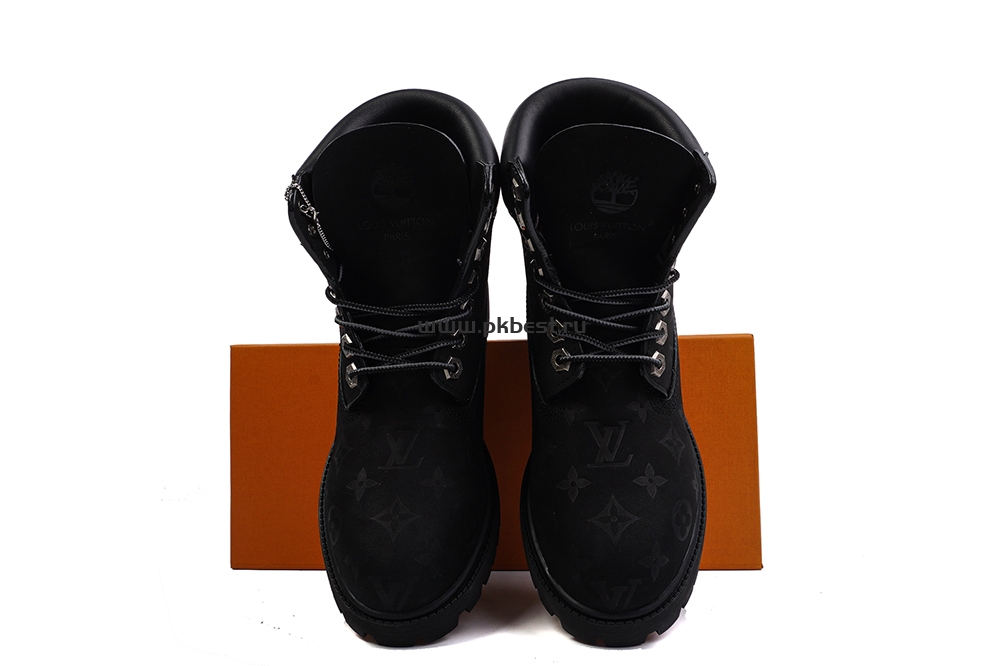 pk god ti*mber*land x l**is V*t*n cow leather black retail materials ready to ship