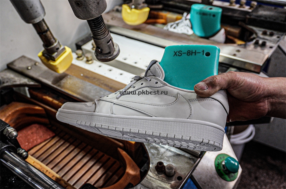 PK5.0 Travis Scott x Air Jordan 1 ‘Low White Party’ RETAIL MATERIALS READY TO SHIP