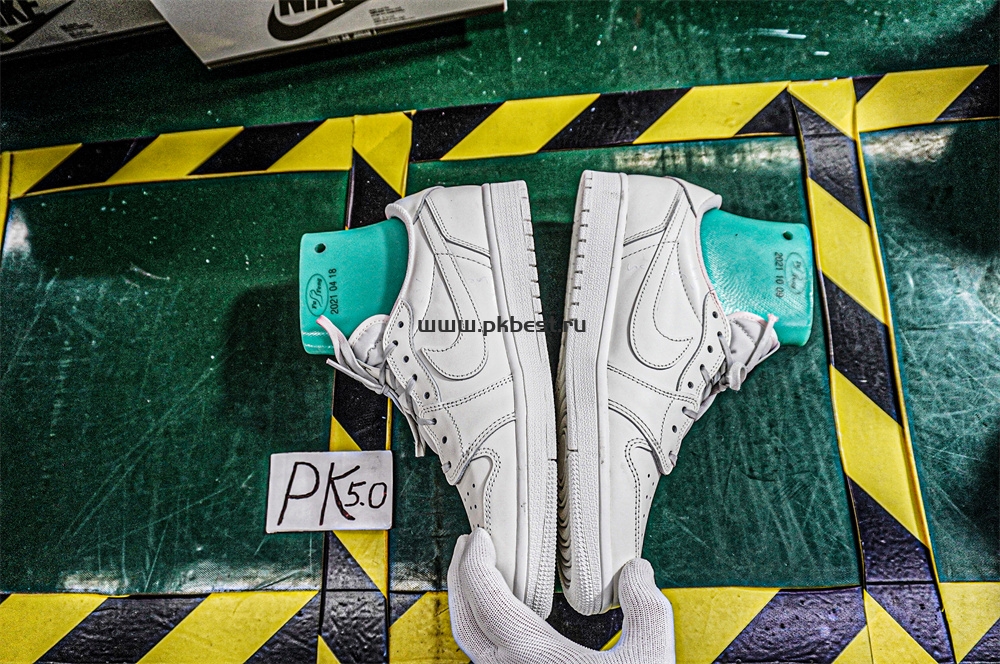 PK5.0 Travis Scott x Air Jordan 1 ‘Low White Party’ RETAIL MATERIALS READY TO SHIP