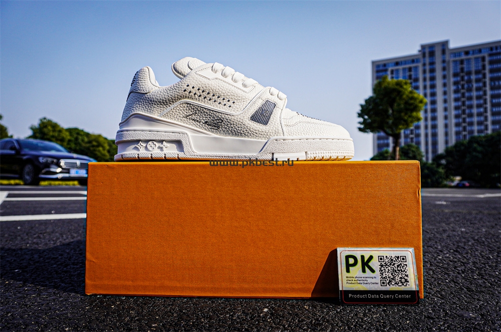 pk god l**is V*t*n trainer white retail materials ready to ship